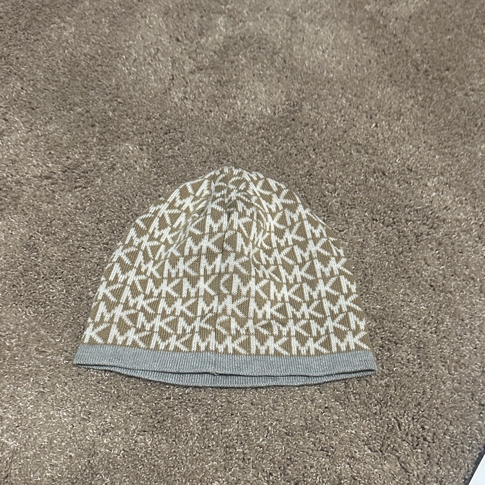 MK NWOT Beanie